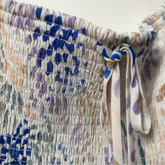 NWT Aritzia Wilfred smocked floral crop top pastel colors M - Picture 3 of 8